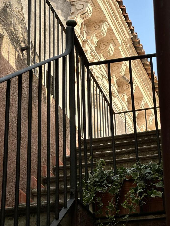 Biscari Home Catania Bagian luar foto